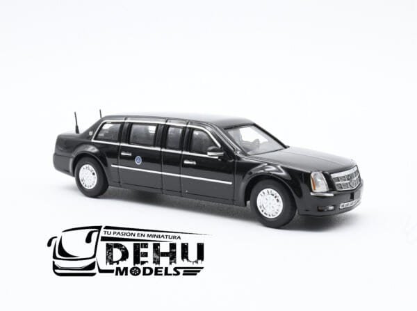 Auto a Escala 1/64 Cadillac Beast "La Bestia" Limusina Presidencial USA 2 Negro, CBP-061 596 Model - Imagen 3