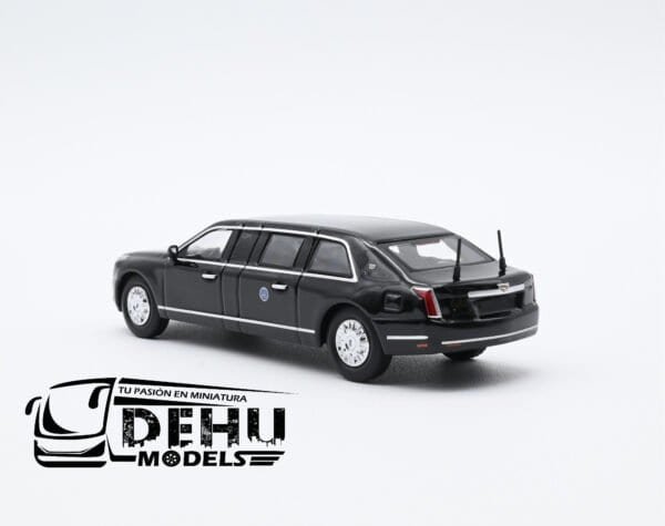Auto a Escala 1/64 Cadillac Beast "La Bestia" Limusina Presidencial USA 3 Negro, CBP-062 596 Model - Imagen 6
