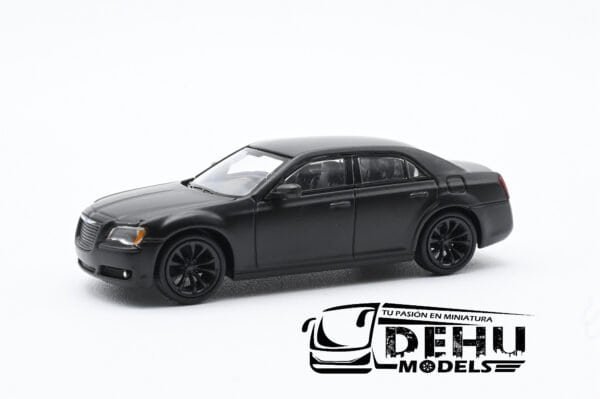 Auto a Escala 1/64 Chrysler 300c Negro Mate, CBP-064 596 Model
