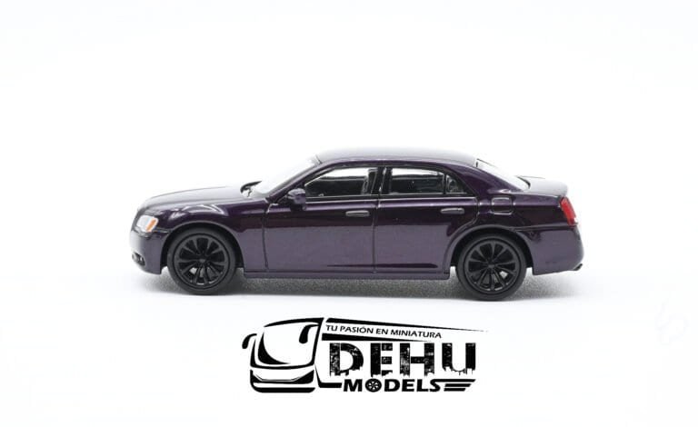 CBP-065 Chrysler 300c Morado Metalico, Morado - Negro (4)