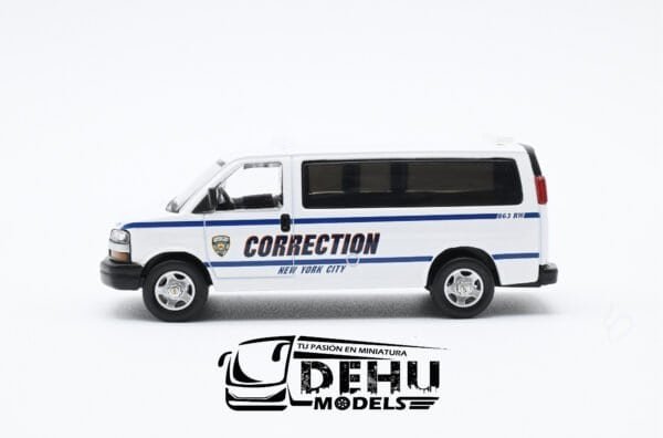 Camioneta a Escala 1/64 Chevrolet Express NYC Department of Corrections Blanco - Azul, CBP-071 596 Model - Imagen 7