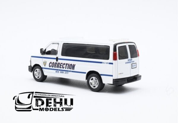 Camioneta a Escala 1/64 Chevrolet Express NYC Department of Corrections Blanco - Azul, CBP-071 596 Model - Imagen 6