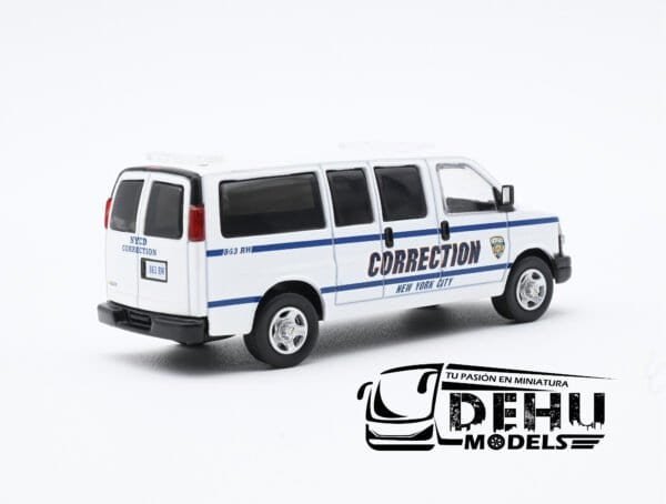 Camioneta a Escala 1/64 Chevrolet Express NYC Department of Corrections Blanco - Azul, CBP-071 596 Model - Imagen 5