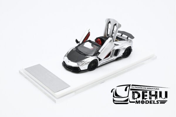 Auto a Escala 1/64 Lamborghini Aventador LP700-4 LBWK Liberty Walk Gris-Negro, LAAVLLBWGRNE Rhino Model - Imagen 9
