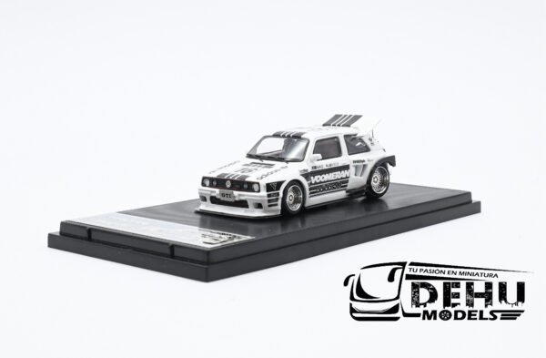 Auto a Escala 1/64 Volkswagen Golf MK2 Adidas Motorsport Blanco - Negro, VWGMK2ADMS Liberty64