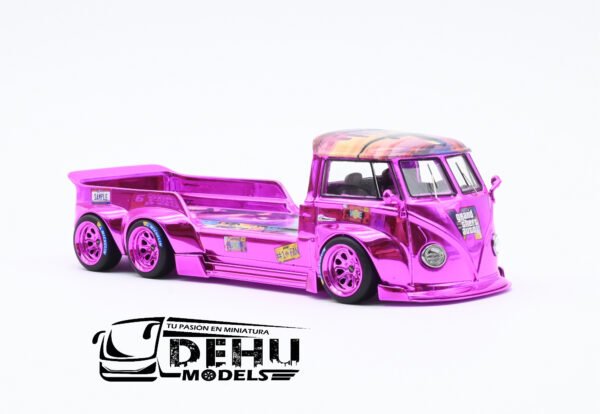 Camioneta a Escala 1/64 Volkswagen T1 GTA VI Rosa Cromo, VWT1GTVIROCR Liberty64 - Imagen 3