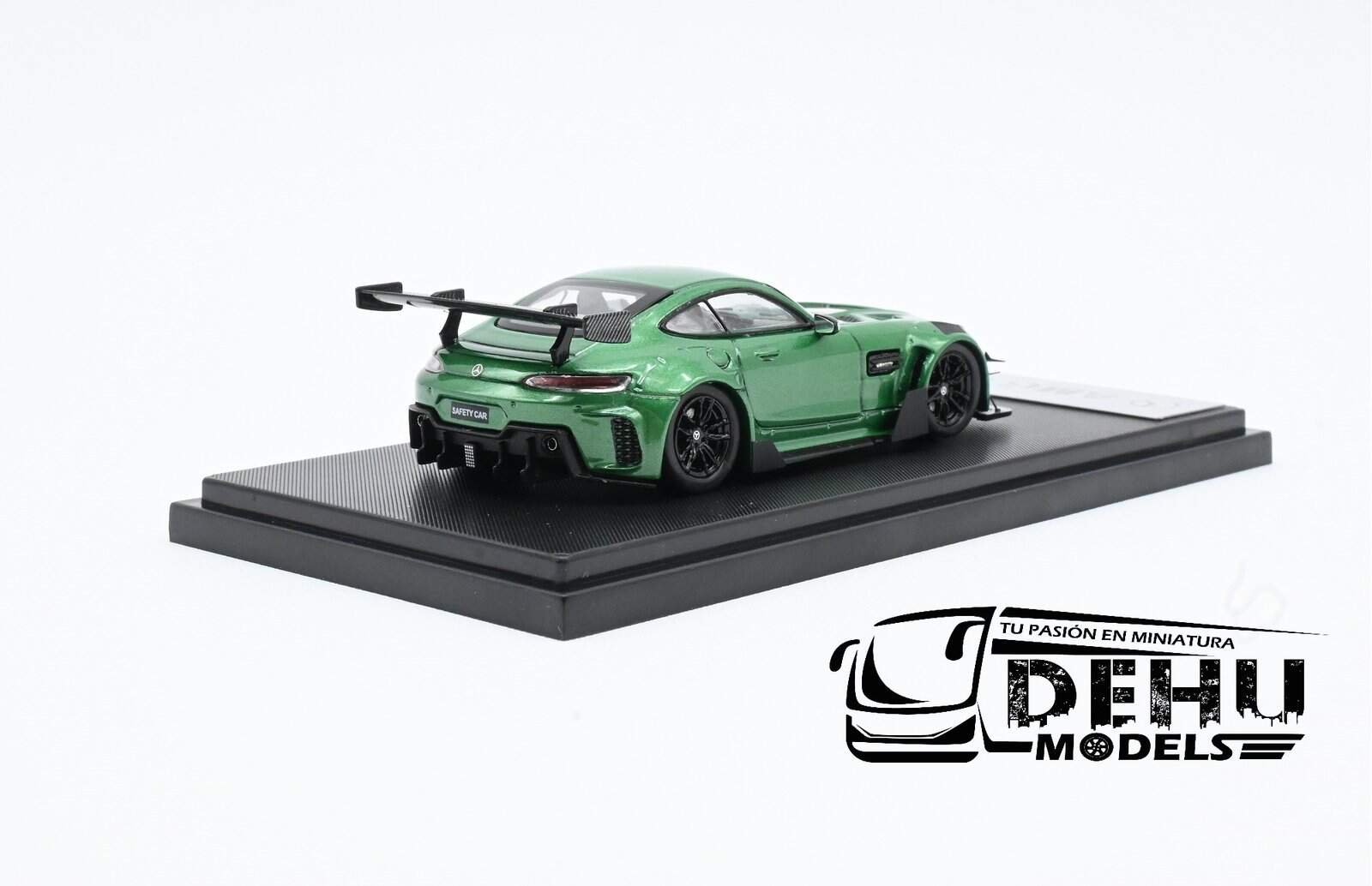 Auto a Escala 1/64 Mercedes Benz AMG GTS Verde-Negro, AMGGTSVNRM Rhino Model - Imagen 5