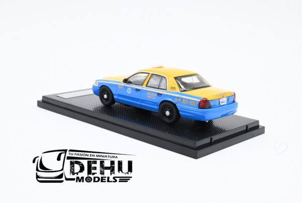 Auto a Escala 1/64 Ford Crown Victoria Checker Cab CO. Los Angeles Amarillo - Azul, FOCRVICHECALAROLL Rollin - Imagen 7