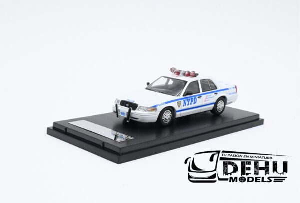 Auto a Escala 1/64 Ford Crown Victoria New York Police Department Patrol Supervisor Blanco - Azul, FOCRVINYPDPSROLL Rollin - Imagen 9