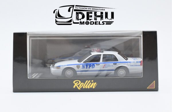 Auto a Escala 1/64 Ford Crown Victoria New York Police Department Patrol Supervisor Blanco - Azul, FOCRVINYPDPSROLL Rollin - Imagen 14