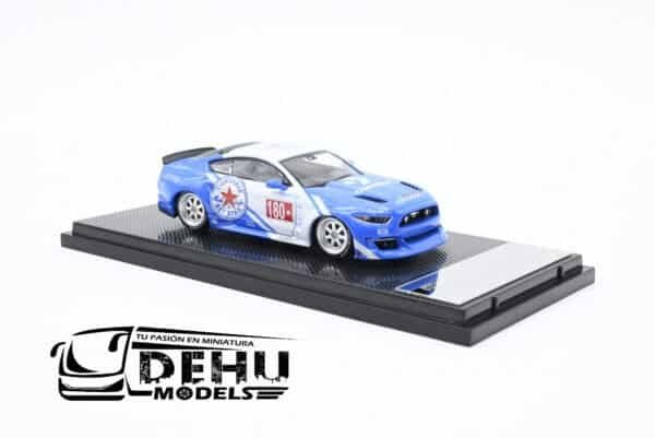 Auto a Escala 1/64 Mustang Clinched Widebody Converse Azul - Blanco - Rojo, MUCLIWICONLB64 Liberty64 - Imagen 3