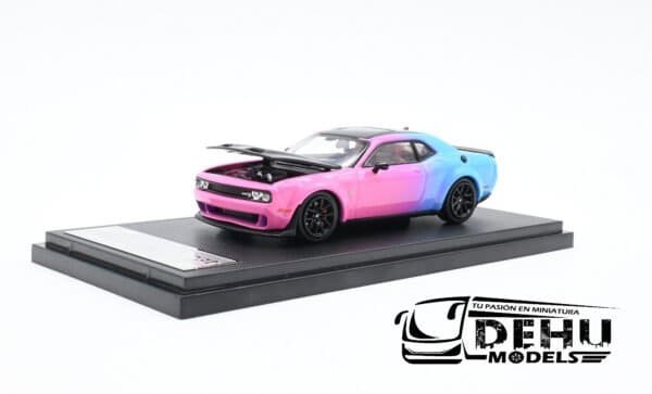 Auto a Escala 1/64 Dodge Challenger SRT Hellcat Rosa - Morado - Azul - Negro, STHDCRMAN Stance Hunters - Imagen 7