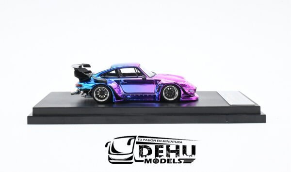 Auto a Escala 1/64 Porsche 993 RWB Rauh-Welt Begriff Chrome Purple Cromo Rosa - Azul - Morado, STWCRR24 Street Warrior - Imagen 4