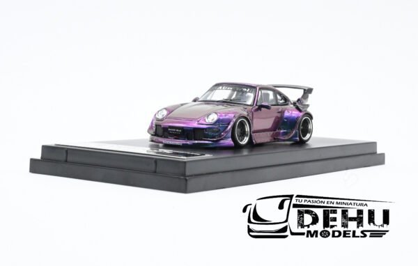 Auto a Escala 1/64 Porsche 993 RWB Rauh-Welt Begriff Tornasol (Mosca) Cromo Azul - Morado, STWP993RWBCAM Street Warrior