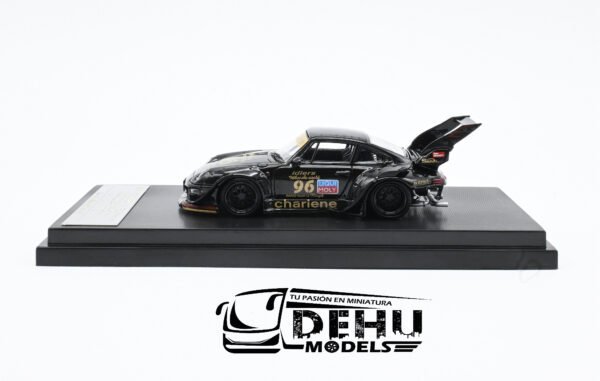 Auto a Escala 1/64 Porsche 993 RWB Rauh-Welt Begriff Chariene 96 Negro - Oro, STWP993RWBNEO Street Warrior - Imagen 7