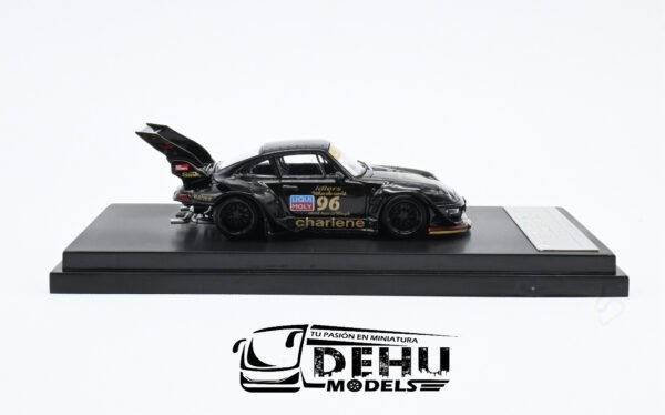 Auto a Escala 1/64 Porsche 993 RWB Rauh-Welt Begriff Chariene 96 Negro - Oro, STWP993RWBNEO Street Warrior - Imagen 4