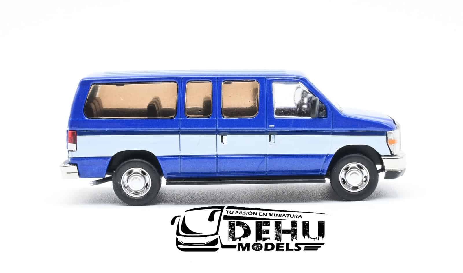 Camioneta a Escala 1/64 Ford E-350 Super Duty Van Econoline CBP-A-001 596 Model - Imagen 4