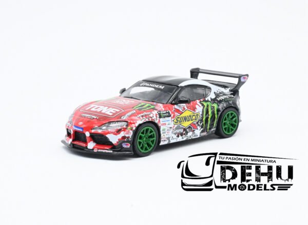 Auto a Escala 1/64 Pandem GR Supra D1GP 2024 Daigo Saito PR64-0180 Pop Race