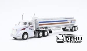 Tráiler a Escala 1/87 Kenworth T680 Con Remolque Tanque de Petroleo Jaque Auger Gris - Blanco, TRKW6023D87-18TNS099 Truck N Stuff (Tonkin Replicas)