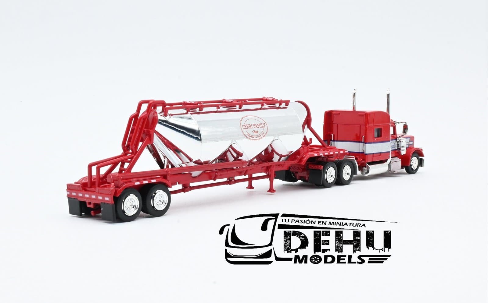 Tráiler a Escala 1/87 Peterbilt 389 Con Remolque Tanque Pneumatic Cerry Family Feed Rojo-Cromo, TRPB3016S87-SPEC010 Truck N Stuff (Tonkin Replicas) - Imagen 5
