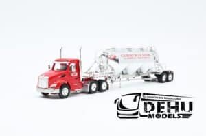 Tráiler a Escala 1/87 Peterbilt 579 Con Remolque Tanque Pneumatic A.L. Gilbert Rojo - Cromo, TRPB3021D87-SPEC005  Truck N Stuff ( Tonkin Replicas)