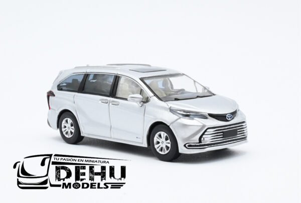 Camioneta a Escala 1/64 Toyota Sienna Gris, TYT1802 Massdi