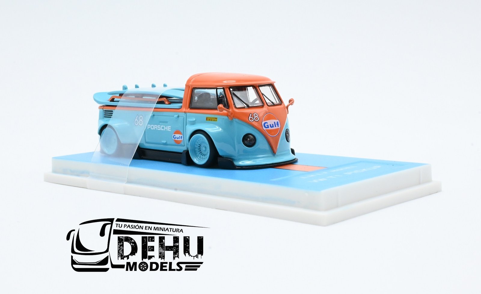 Camioneta a Escala 1/64 Volkswagen T1 pick Up Gulf Edition Azul - Naranja, LMLFVWT1PIGU LMLF - Imagen 3