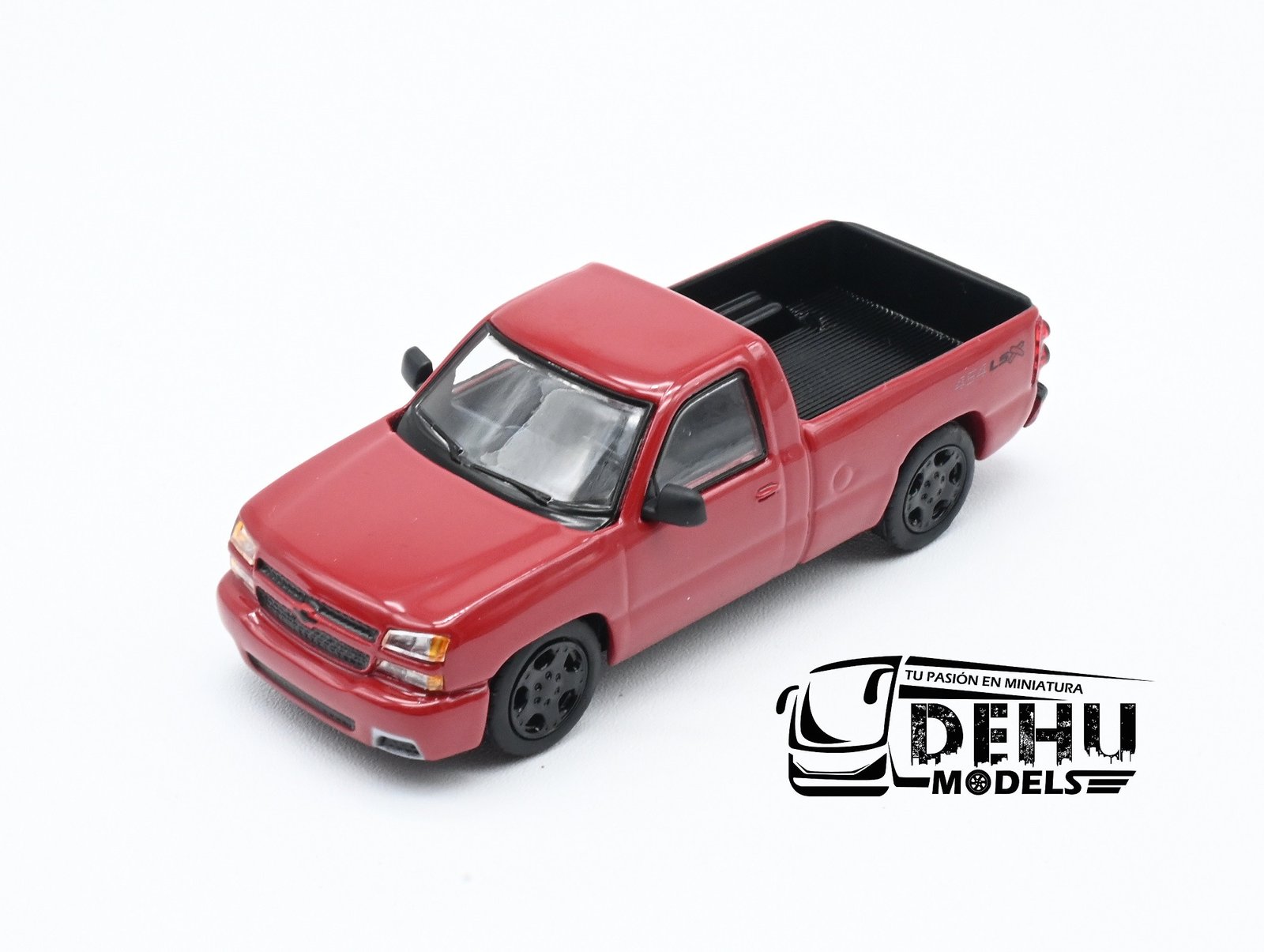 Camioneta a Escala 1/64 Chevrolet Silverado Pick-Up 2006 Cabina Sencilla Rojo, PB-55382 PARA64 - Imagen 9