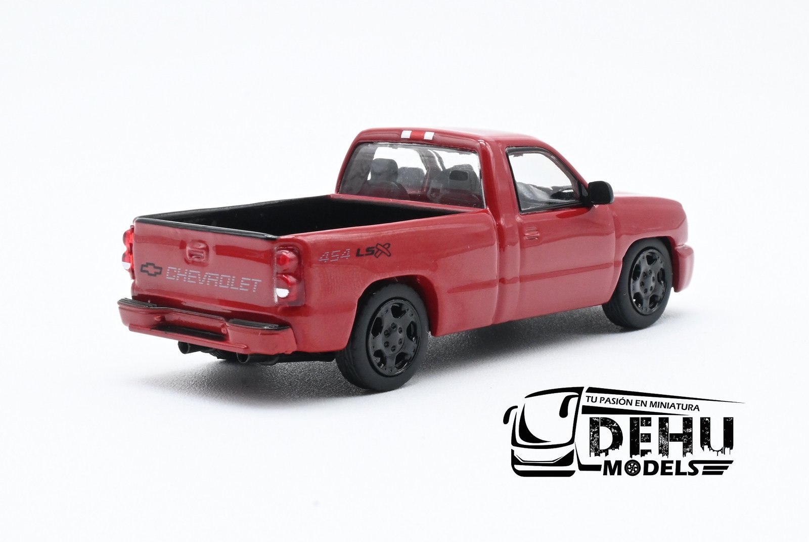 Camioneta a Escala 1/64 Chevrolet Silverado Pick-Up 2006 Cabina Sencilla Rojo, PB-55382 PARA64 - Imagen 5