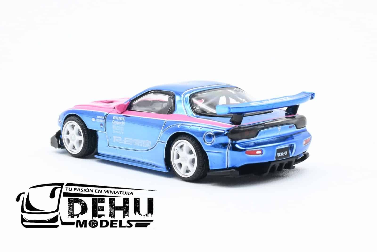 Auto a Escala 1/64 Mazda RX7 RE Amemiya Widebody HEC 2025 Rosa Cromo-Azul Cromo, S24-HEC2025 Pop Race - Imagen 8