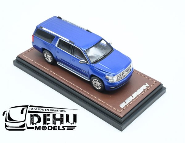 Camioneta a Escala 1/64 Chevrolet Suburban Azul, SUBAZULGOC Goc Vehicle Museum - Imagen 2