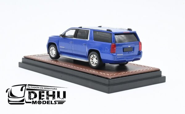 Camioneta a Escala 1/64 Chevrolet Suburban Azul, SUBAZULGOC Goc Vehicle Museum - Imagen 6
