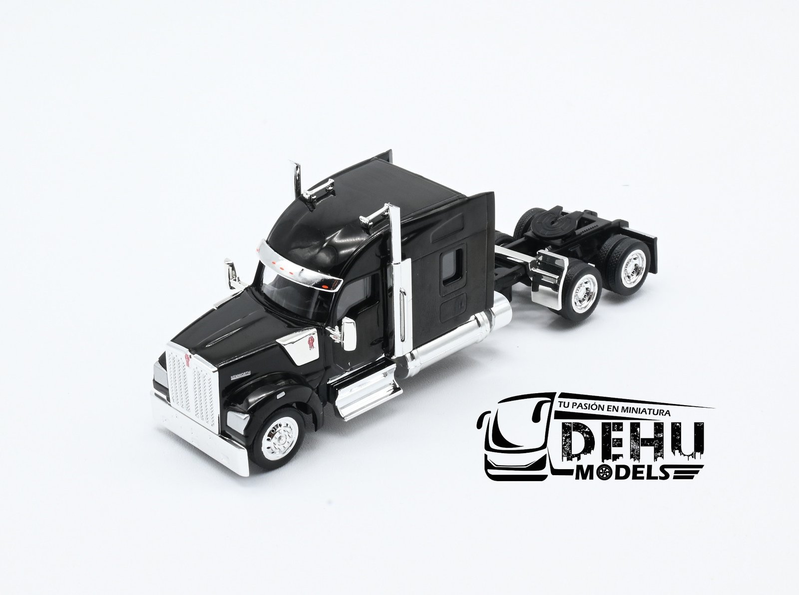 Tráiler a Escala 1/87 Kenworth W990 Sleeper Cab Solo Tracto Negro, 990095 HO Logistics - Imagen 9