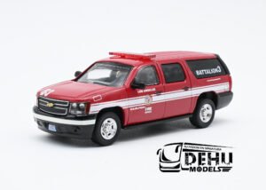 Camioneta a Escala 1/64 Chevrolet Suburban Los Angeles City CA Fire Dept Rojo - Blanco - Negro, CBP-085 596 Model