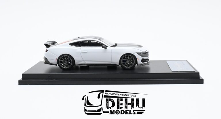 DCMFMDHBLGRNE Ford Mustang Dark Horse, Blanco - Gris - Negro (9)