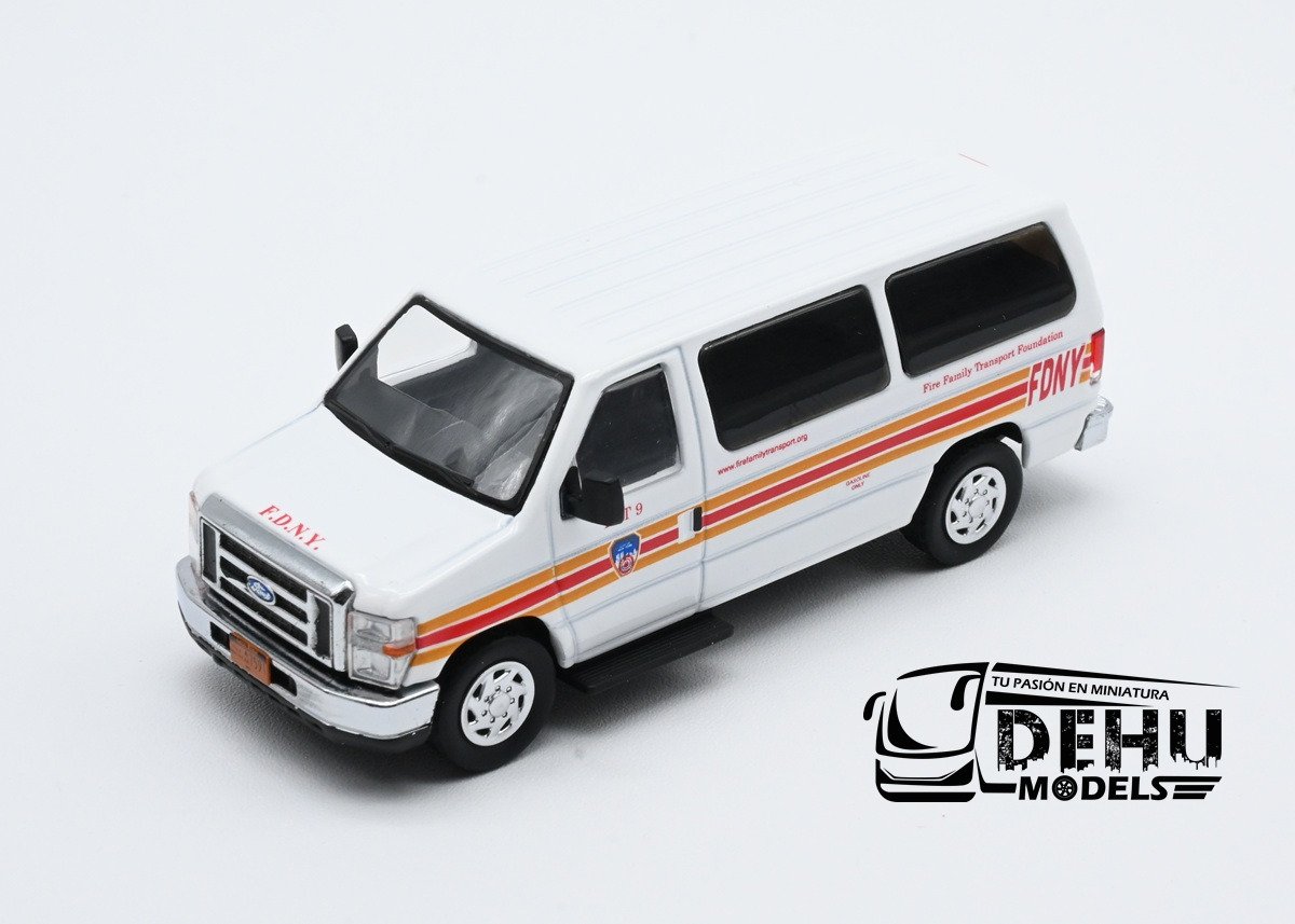 CBP-111 Ford E-350 Super Duty AdvanceTrac RSC E-Series Vans New York City NY Fire Dept, Blanco - Rojo (3)