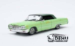 Auto a Escala 1/64 Chevrolet Impala Lowrider Verde-Blanco, CHIMLOVEBLFW Fine Works 64