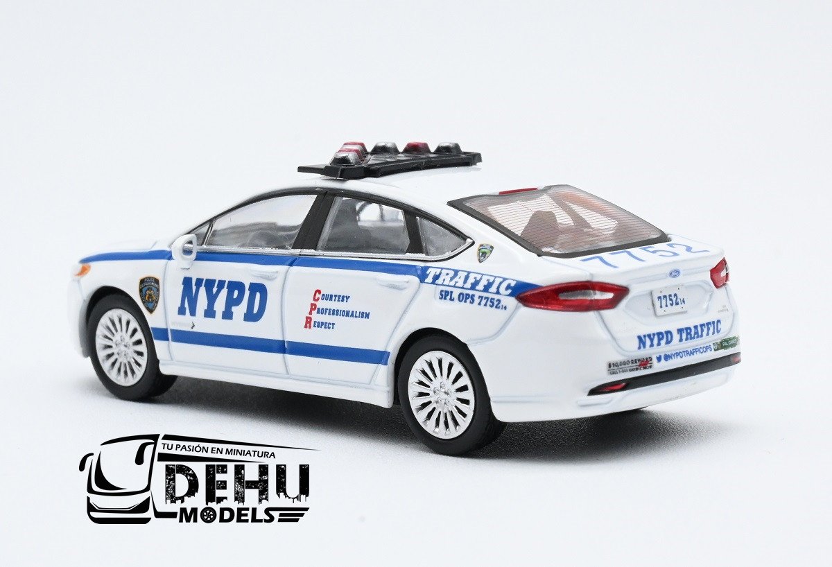CBP-122 Ford Fusion New York City Police Cars Traffic Division And Traffic Units NYPD, Blanco - Azul (5)