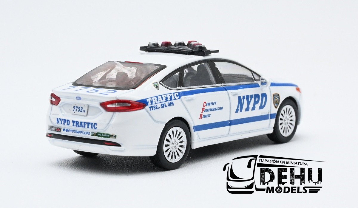 CBP-122 Ford Fusion New York City Police Cars Traffic Division And Traffic Units NYPD, Blanco - Azul (6)