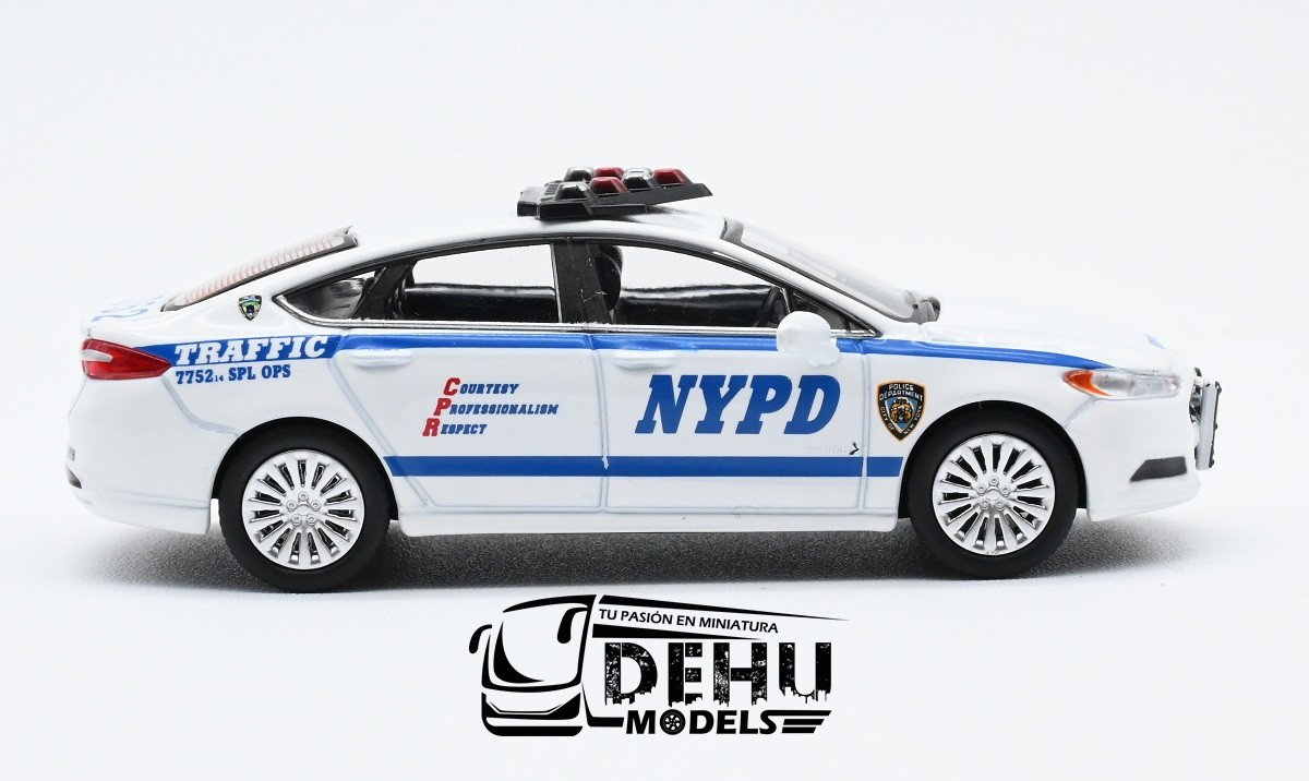 CBP-122 Ford Fusion New York City Police Cars Traffic Division And Traffic Units NYPD, Blanco - Azul (7)