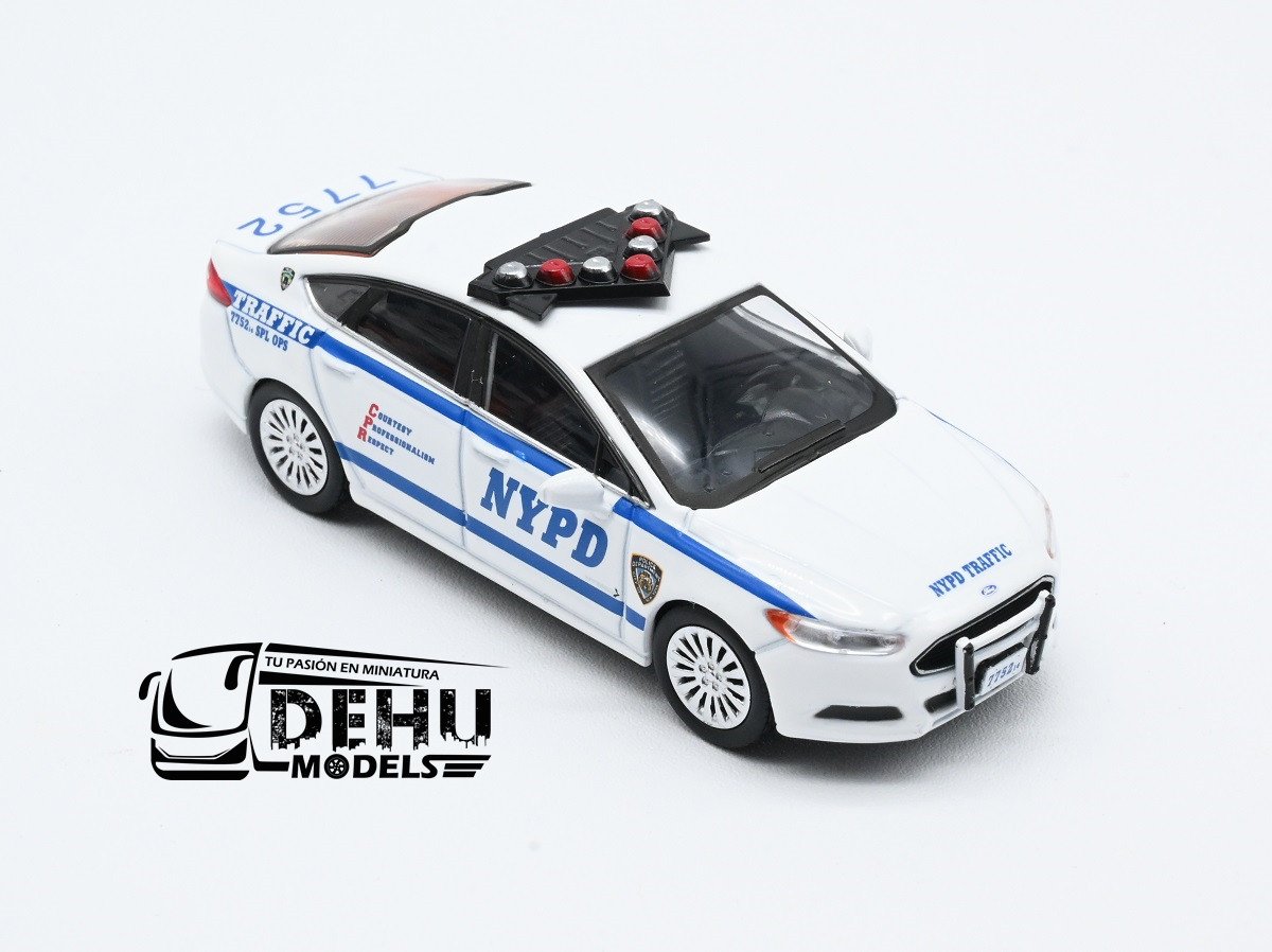 CBP-122 Ford Fusion New York City Police Cars Traffic Division And Traffic Units NYPD, Blanco - Azul (9)