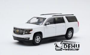 Camioneta a Escala 1/64 Chevrolet Suburban 2016 Blanca, CBP-136 596 Model