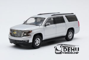 Camioneta a Escala 1/64 Chevrolet Suburban 2016 Gris, CBP-137 596 Model