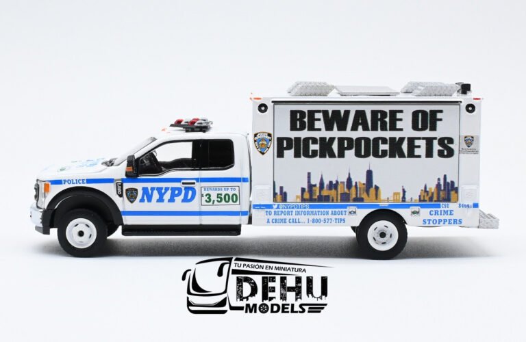 CBP-138 Ford F550 Super Duty New York City Department NYPD Beware Of Pickpockets de panel con luz, Blanco - Azul (4)