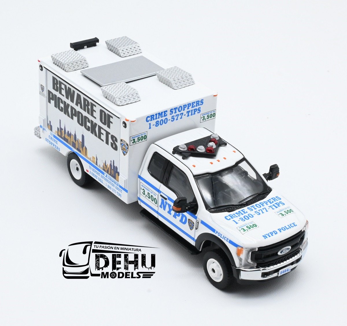 CBP-138 Ford F550 Super Duty New York City Department NYPD Beware Of Pickpockets de panel con luz, Blanco - Azul (9)